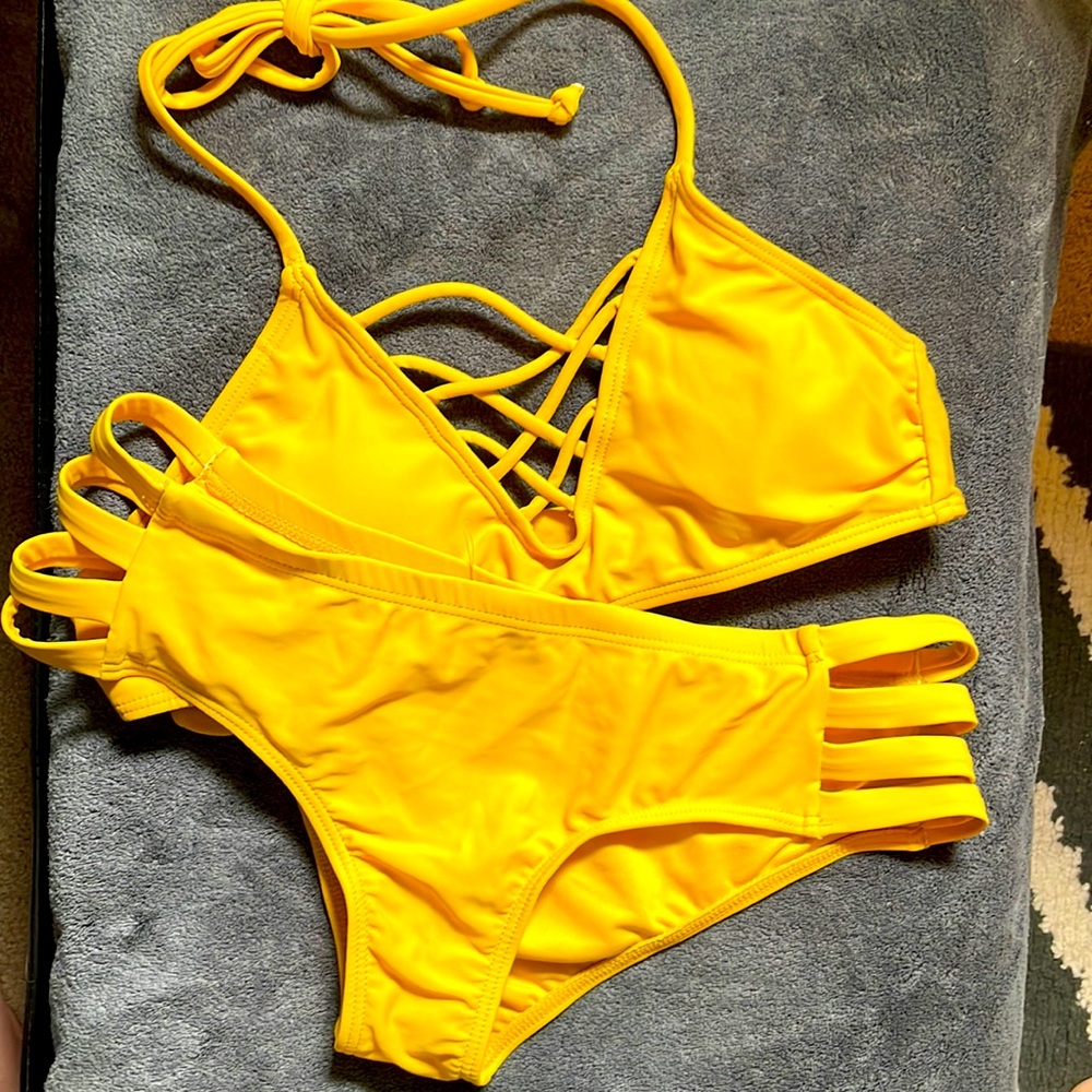 H2O swimsuit